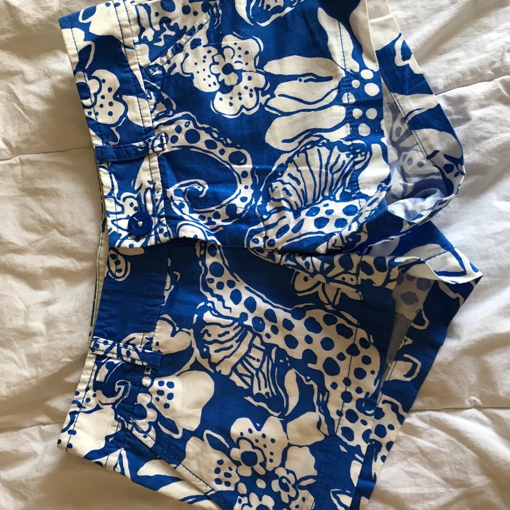 Lilly Pulitzer Walsh short